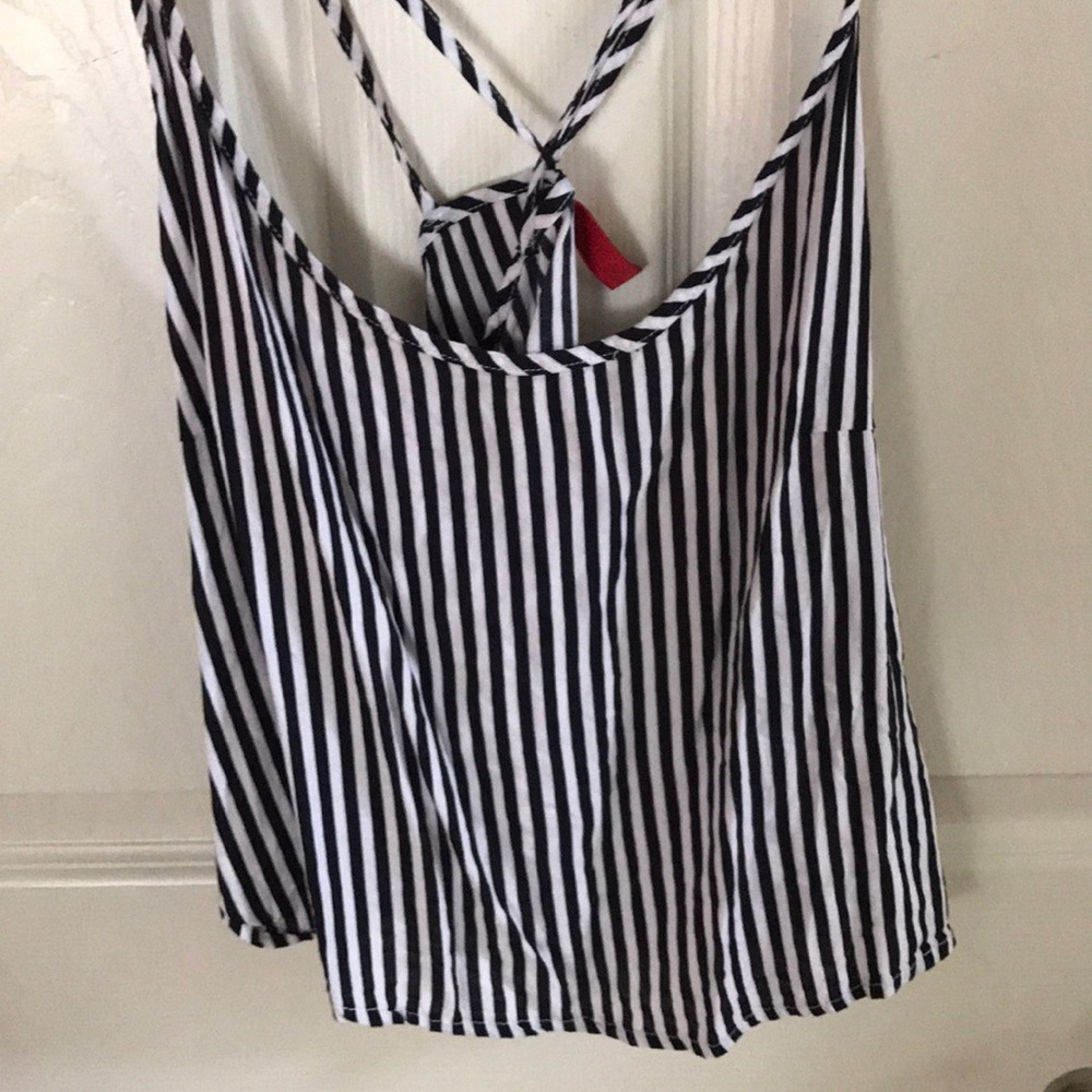 Black and white stripped tank top